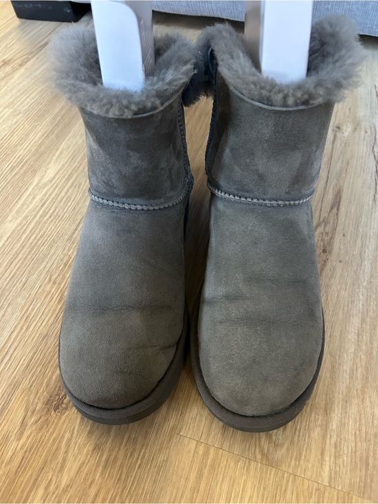 UGG Shoes - UGG Women’s Mini Bailey Bow II Boots Grey Charcoal SheepSkin Size 8 Ankle